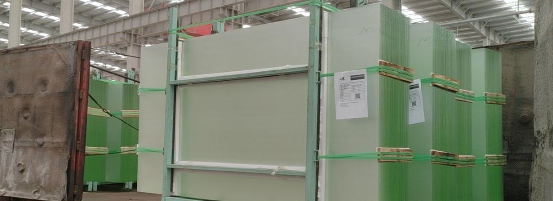 Ukuran yang disesuaikan Solar Fotovoltaic Glass Clear Float Untuk Curtain Wall & Building Windows