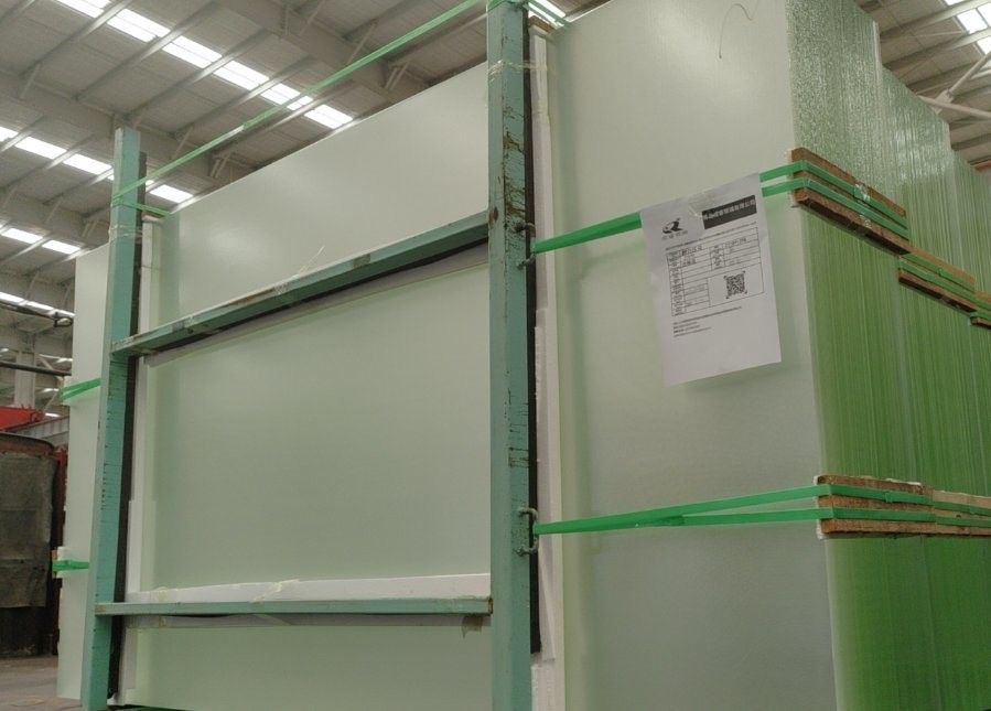 Ukuran yang disesuaikan Solar Fotovoltaic Glass Clear Float Untuk Curtain Wall & Building Windows
