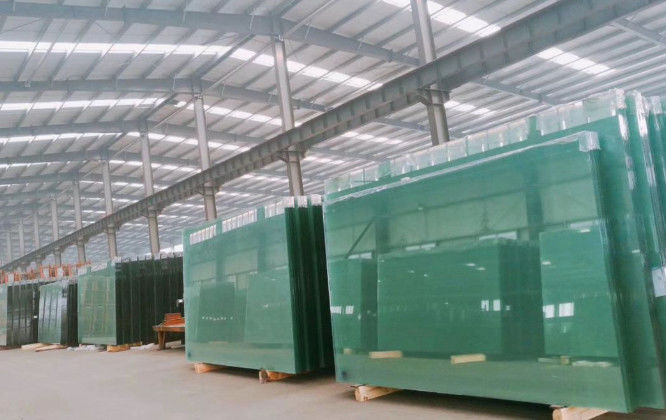 6-19mm Tinted Clear Float Glass Ultra Clear Untuk Pintu Jendela Showroom Dekoratif