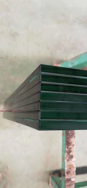 Keamanan yang disesuaikan Ketahanan terhadap beban angin Kaca tempered untuk pintu / jendela / dinding tirai / furnitur