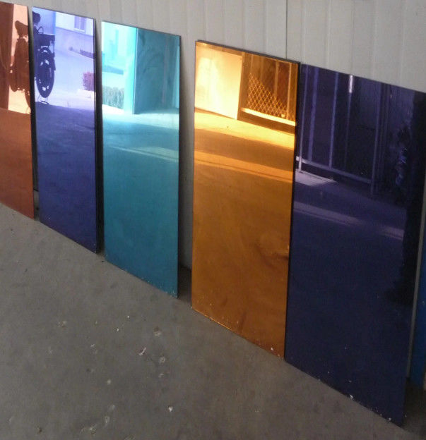 2mm--8mm Low E Tinted Reflective Glass untuk Bangunan / Mobil Mobil / Curtain Wall Sunroom