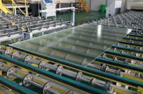 Tempered Ultra Clear Solar Photovoltaic Float Panel Module Glass dengan Efisiensi Konversi Tinggi