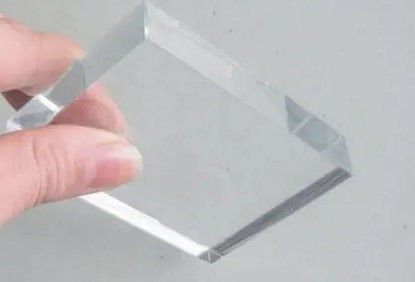 Ultra Clear Glass dengan Flat Corner dan Cutouts dari Top Manufacturers