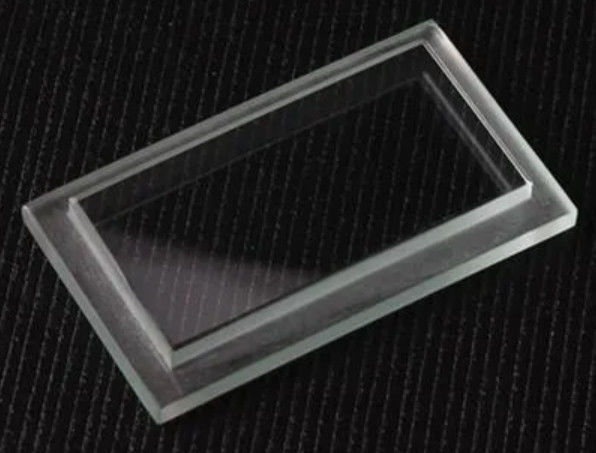 Ultra Clear Glass dengan Flat Corner dan Cutouts dari Top Manufacturers