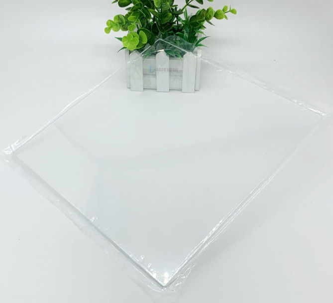Round Corner Ultra Clear Low Iron Tempered Glass dengan tingkat ledakan diri yang rendah