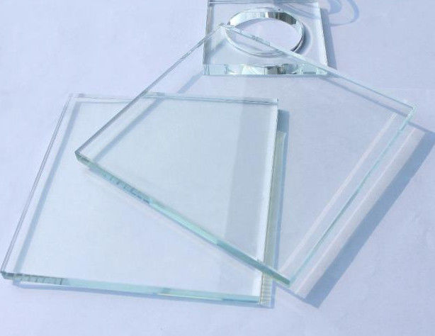 Round Corner Ultra Clear Low Iron Tempered Glass dengan tingkat ledakan diri yang rendah