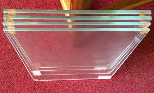 Kaca Float Ultra Clear untuk Rintangan Panas Bangunan ≤0.3mm/m°C dan Desain Tidak Reguler