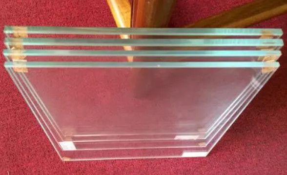 Keamanan Bangunan Edge Polished Kaca Ultra Clear Untuk Dekorasi Rumah