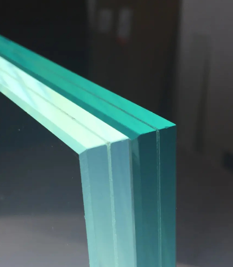 Australia Sertifikat Standar AS/NZS 2208: 1996 Sertifikat CE 6.38mm sampai 13.52mm Kaca Laminasi Jelas dan Berwarna