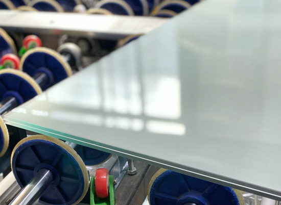 Australia Sertifikat Standar AS/NZS 2208: 1996 Sertifikat CE 6.38mm sampai 13.52mm Kaca Laminasi Jelas dan Berwarna