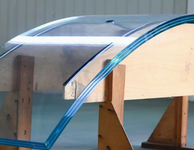 Pabrik Qingdao PVB/SGP/EVA Transparency Laminated Safety Glass Panel untuk Bangunan