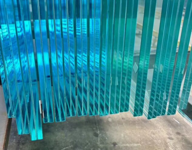 Kaca Laminated Tempered Keamanan 4.38mm 6.38mm 8.38mm 10.38mm hingga 10.76mm / Kaca Tempered Laminated dengan PVB/Sgp untuk Bangunan/Furnitur/Meja/Pintu Kamar Mandi